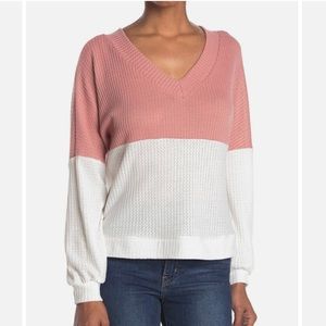 CENY Rose White Colorblock Waffle Knit Pullover V-Neck Sweater NWT